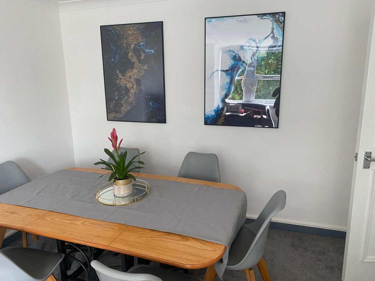 Dragon Parade Apartment ฮาร์โรเกต ภายนอก รูปภาพ